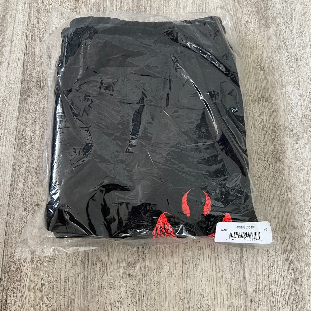 Cloak Brand "GE Evil Jogger"